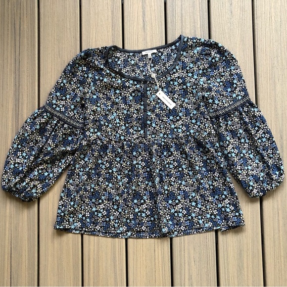 NWT Max Studio Floral Patterned Lightweight Fabric Long Sleeve Blouse Size M - Picture 3 of 7